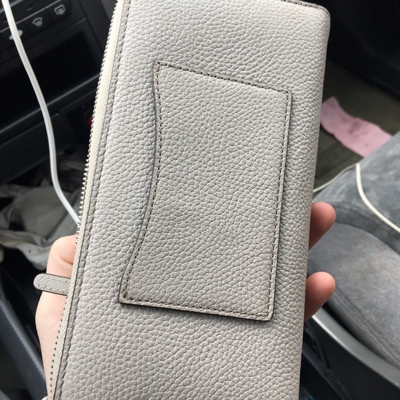 Michael Kors Wallet - Picture 4 of 4